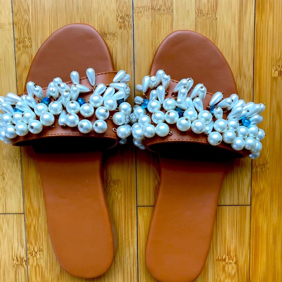 Flats pearls NWOT for Stunning beach outfits - Picture 2 of 4
